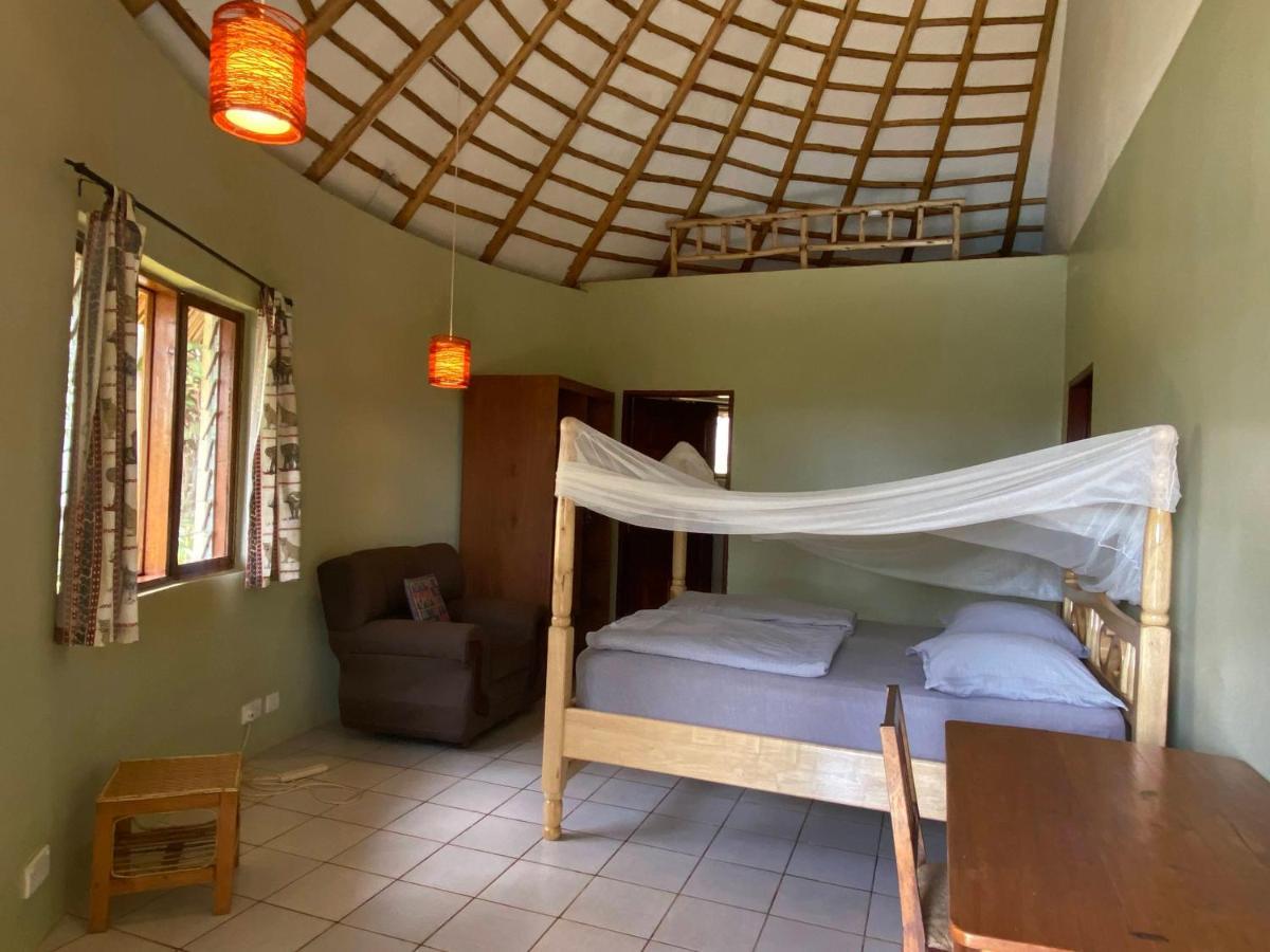 Banda Lodge Masaka Exterior photo
