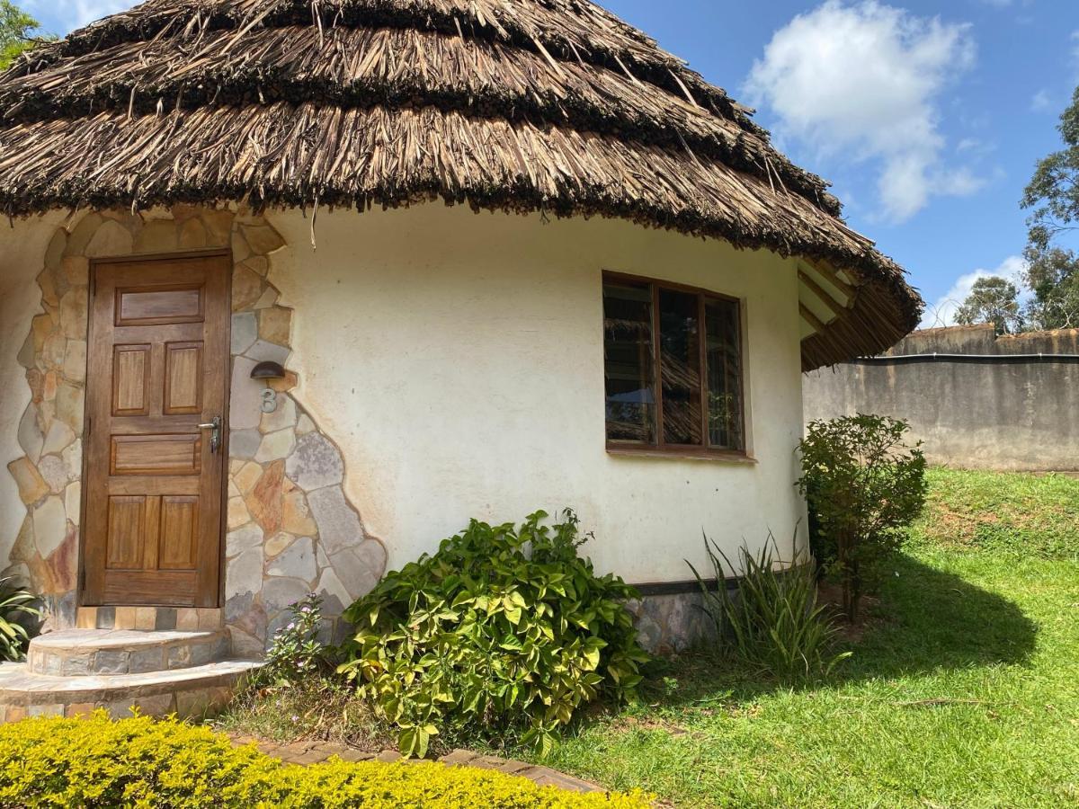 Banda Lodge Masaka Exterior photo
