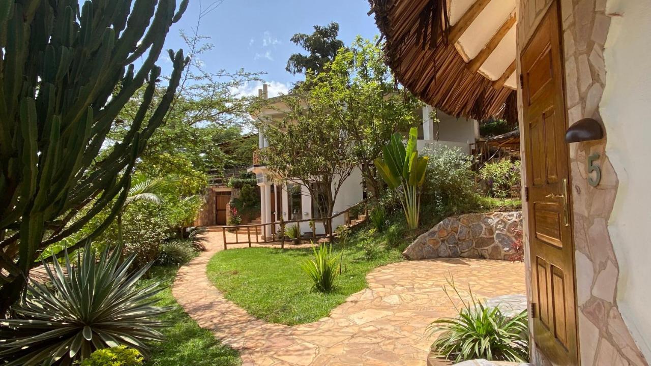 Banda Lodge Masaka Exterior photo