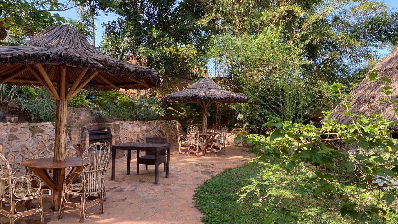 Banda Lodge Masaka Exterior photo