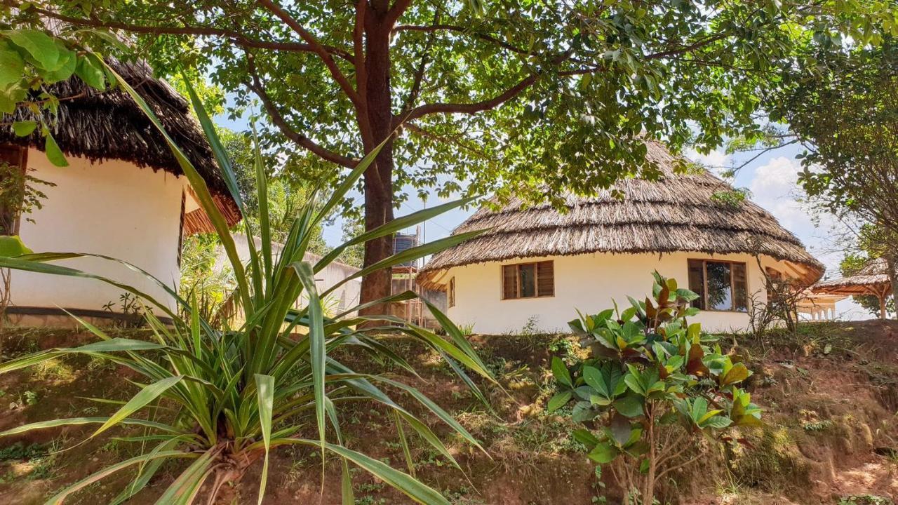 Banda Lodge Masaka Exterior photo