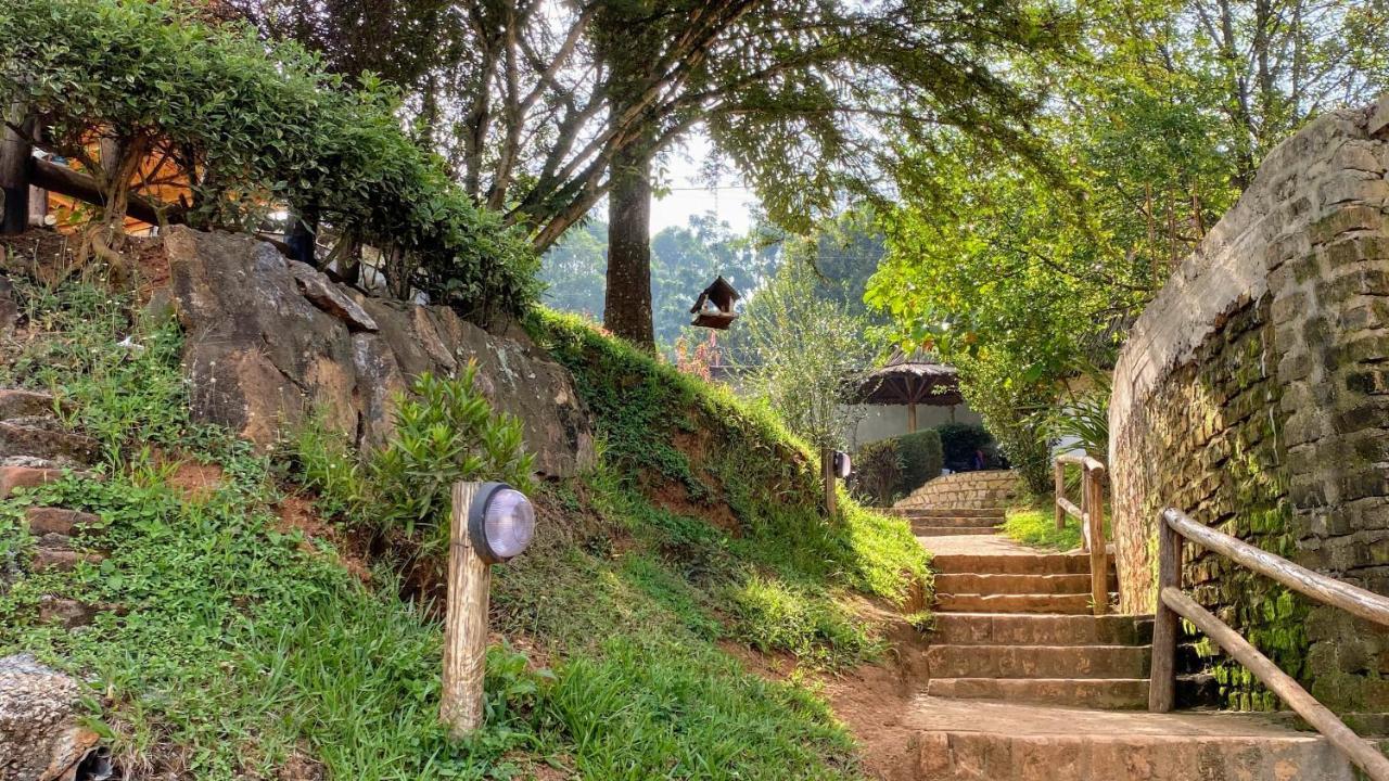 Banda Lodge Masaka Exterior photo